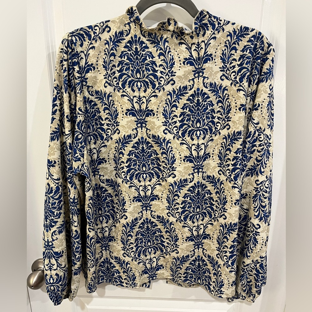 SHEIN Blue Cream Notched Collar Buttoned Blouse - Picture 2 of 3